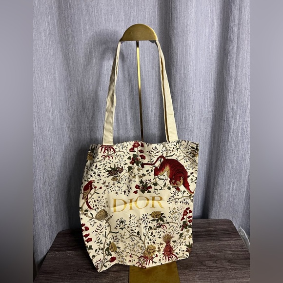 Dior red tiger tote - Picture 1 of 3